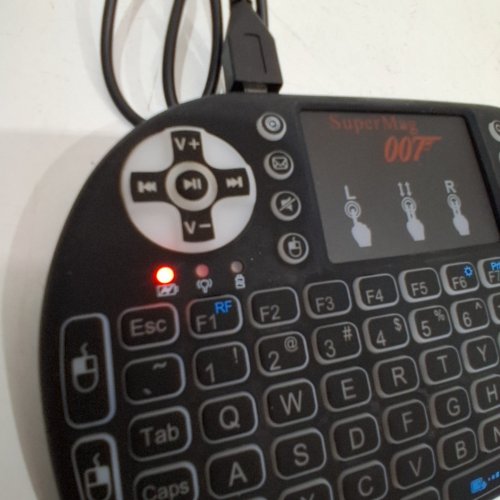 BIFANS BACKLIT MINI WIRELESS KEYBOARD - PORTABLE KEYBOARD WITH TOUCHPAD FOR TV, PC, XBOX, TABLET, ETC - BLACK image 2
