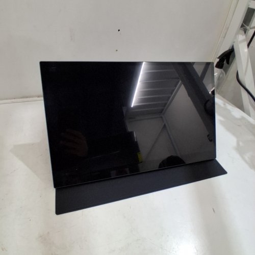 PORTABLE TOUCHSCREEN MONITOR - 17.3" 4 K UHD - BLACK image 4