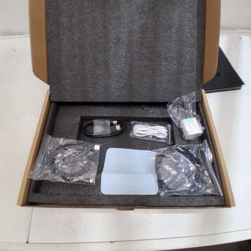 PORTABLE TOUCHSCREEN MONITOR - 17.3" 4 K UHD - BLACK image 5