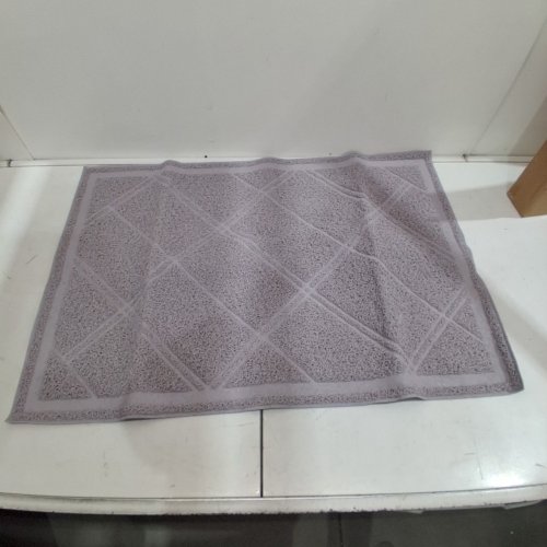 AMAZON BASICS CAT LITTER BOX MAT - 24"X35" - GREY image 2