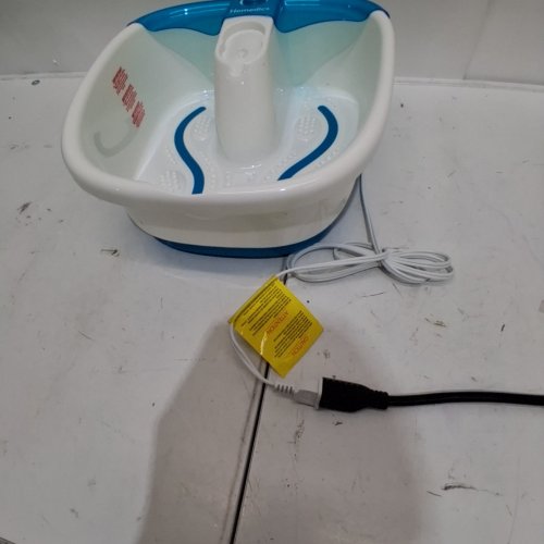 HOMEDICS BUBBLEMATE FOOTSPA WITH HEAT MAINTENANCE - 120V 30W 60HZ - WHITE/BLUE (MODEL: FB-55A-1PK) image 2
