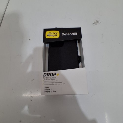 OTTER BOX DEFENDER SERIES CASE FOR IPHONE 12 AND IPHONE 12 PRO - BLACK image 3