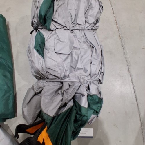 UNP 2 ROOM WATERPROOF WEATHER RESISTANT POP-UP CAMPING TENT - 10-PERSON - GREEN/ORNAGE (MODEL: UNP180978) image 3