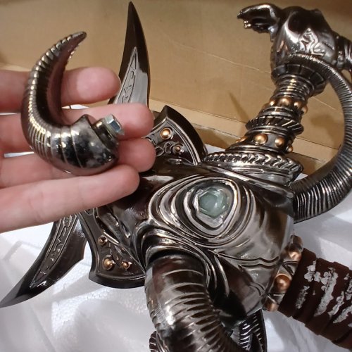 SWORD FORT CARBON STEEL FROSTMOURNE SWORD REAL METAL-GAME COSPLAY PROP REPLICA - 42.5" TOTAL LENGTH - BLACK/SILVER(MODEL: ‎A-FROSTMOURNE SWORD) image 3