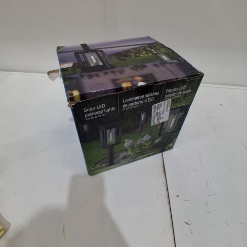 4PK GTX NATURALLY SOLAR POWERED 25LM PATHWAY LIGHTS - 4"X4"X23"- BLACK (MODEL: 1937955) image 3