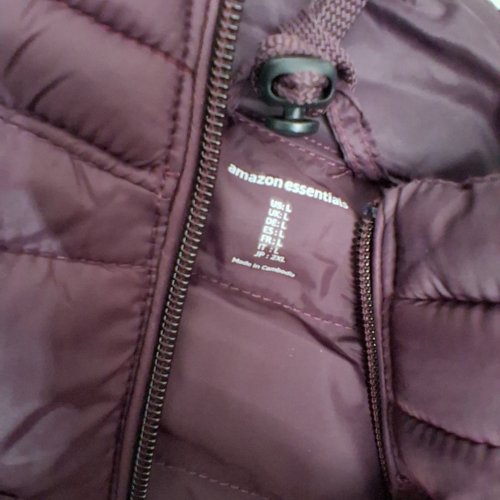 WOMENS AMAZON ESSENTIALS PLUS SIZE LIGHTWEIGHT LONG-SLEEVE FULL-ZIP WATER-RESISTANT PACKABLE PUFFER JACKET - LARGE - BURGUNDY (STYLE: W-S17AE10007) image 5