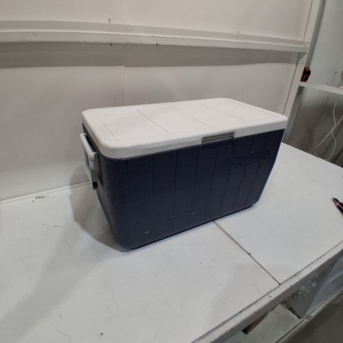 COLEMAN HINGED LID PERFORMANCE COOLER - 48QT - BLUE/WHITE image 2