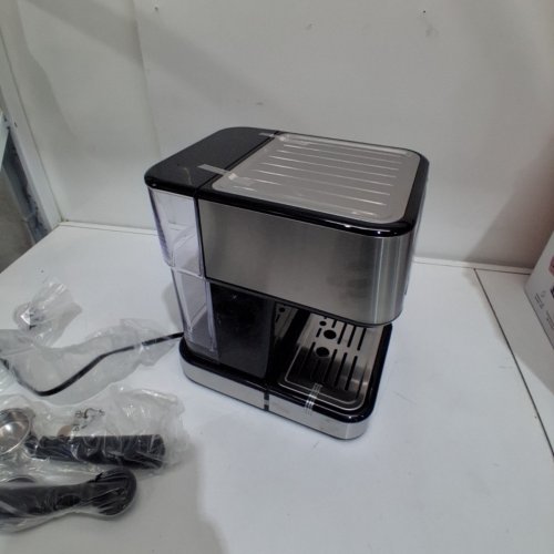 CHEFMAN CRAFTBREW 15-BAR PUMP DIGITAL ESPRESSO MAKER WITH STEAM WAND FOR LATTE & CAPPUCCINO - 1.5L - BLACK / SILVER (MODEL: RJ54-SS-15-D-AM) image 7