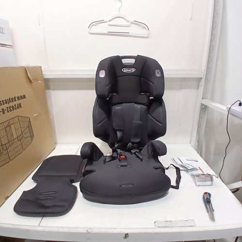 GRACO TRANZITIONS 3-IN-1 HARNESS BOOSTER SEAT - 22-100LBS - PROOF BLACK (MODEL: 2035724) image 4