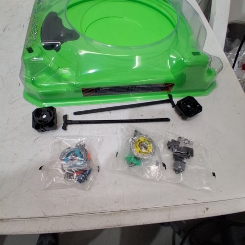 HASBRO BEYBLADE X SNEAK ATTACK BATTLE SET WITH BEYSTADIUM ARENA - GREEN (MODEL: G1940AC01) image 4