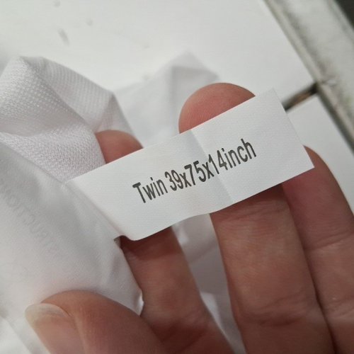 FITTED MATTRESS PROTECTOR - TWIN - WHITE image 3