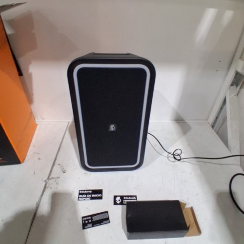 SKULLCANDY STOMP XL WIRELESS BLUETOOTH PARTY SPEAKER - INTEGRATED CARRY HANDLE​, IPX5 WATER RESISTANCE, 12-HOUR BATTERY LIFE - BLACK ORANGE (MODEL:2SKSK1851/4449801) image 4