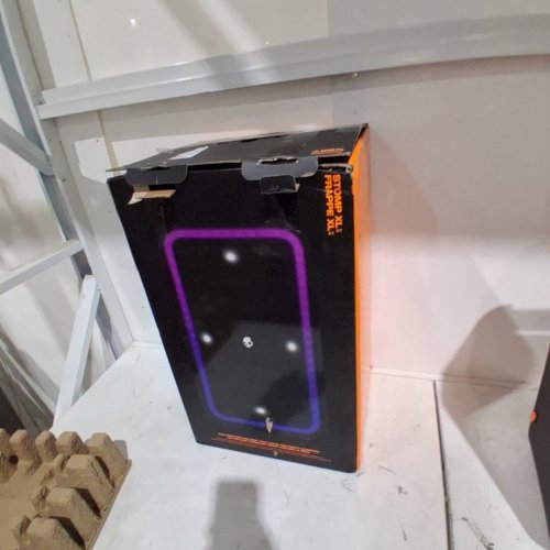 SKULLCANDY STOMP XL WIRELESS BLUETOOTH PARTY SPEAKER - INTEGRATED CARRY HANDLE​, IPX5 WATER RESISTANCE, 12-HOUR BATTERY LIFE - BLACK ORANGE (MODEL:2SKSK1851/4449801) image 6