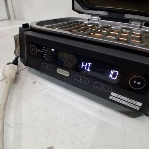 NINJA 7-IN-1 WOODFIRE GRILL AND SMOKER WITH PELLETS AND GRILLER COVER -141 SQ.IN - BLACK (MODEL:OG701LWC) image 2