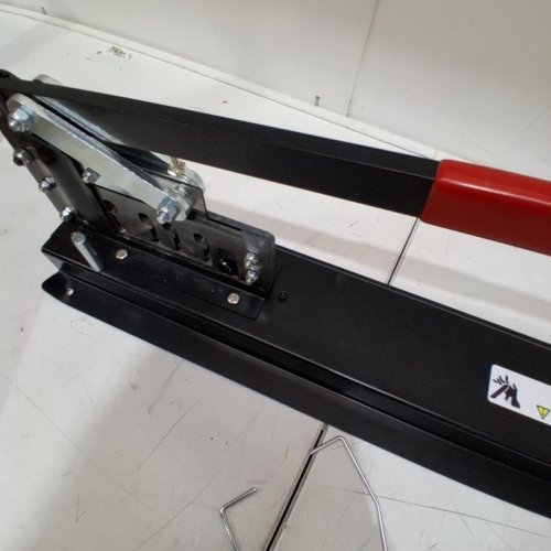MALCO CHANNEL SHEAR METAL STUD/RUNNER CUTTER - 20 GA (MODEL: SRC24A) image 4