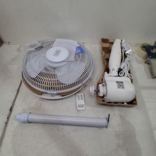 BLACK AND DECKER 16" STAND FAN WITH REMOTE - WHITE image 3