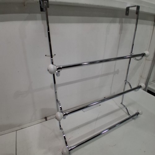 IDESIGN YORK METAL OVER THE SHOWER DOOR TOWEL RACK - 17" X 22" - CHROME image 3