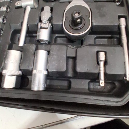 1163PC MASTERSPEC PROFESSIONAL HAND TOOL SET WITH ALUMINUM CASE - BLACK (MODEL: MS044) image 3