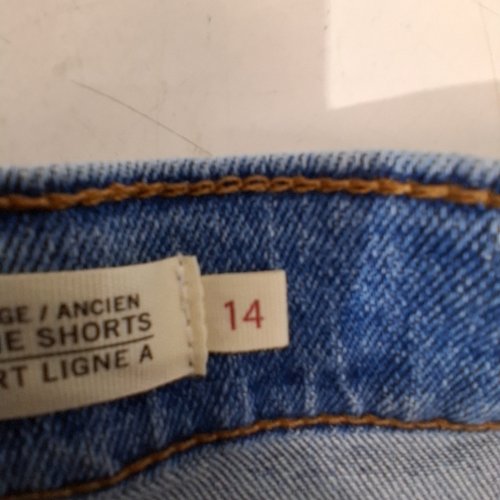 WOMEN'S LEVI STRAUSS SIGNATURE DENIM VINTAGE A-LINE SHORTS - 14 - BLUE (STYLE: A-LINE) image 2
