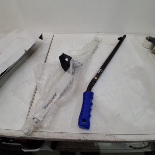 TOOLTECH MAGNETIC ROLLING SWEEPER 24" - HOLDS 20-30LBS (MODEL: 716125) image 2
