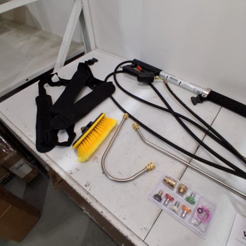 TELESCOPING PRESSURE WASHER WAND WITH HARNESS - 18FT - 4000 PSI - SILVER/BLACK (MODEL: QD-SSG03) image 3