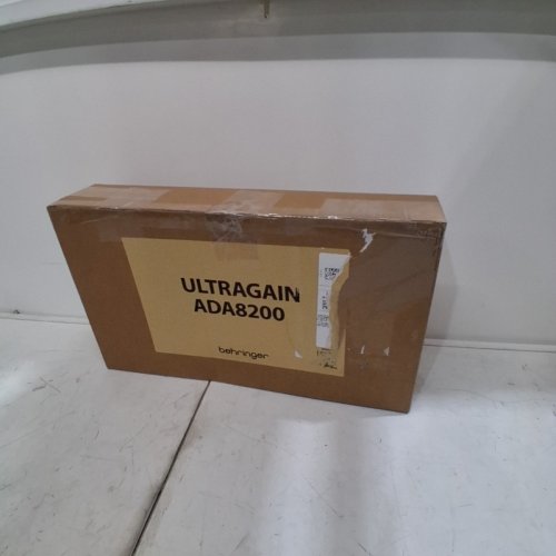 BEHRINGER ULTRAGAIN DIGITAL AUDIOPHILE 8 IN/8 OUT ADAT AUDIO INTERFACE WITH MIDAS MIC PREAMPLIFIERS - (MODEL: ADA8200) image 4