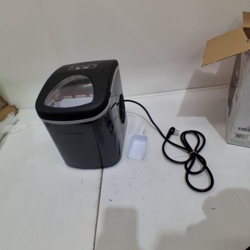 FRIGIDAIRE COMPACT ICE MAKER MACHINE - MAKES 26LBS/DAY - BLACK(MODEL: EFIC130-SSBLACK) image 3