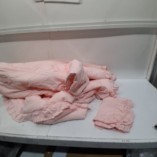3PC DUVET AND PILLOW SHAMS SET WITH RUFFLES - QUEEN - PINK image 2