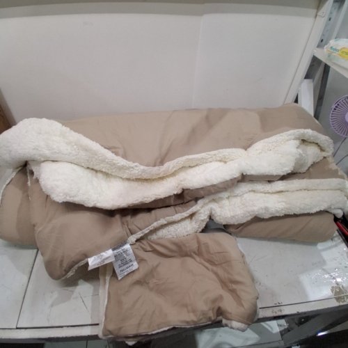 2PC COTTEBED ULTRA SOFT SHERPA COMFORTER SET - FULL/QUEEN - BEIGE/WHITE image 2