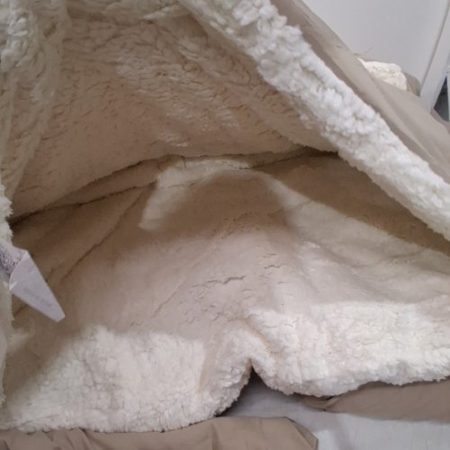 2PC COTTEBED ULTRA SOFT SHERPA COMFORTER SET - FULL/QUEEN - BEIGE/WHITE image 3