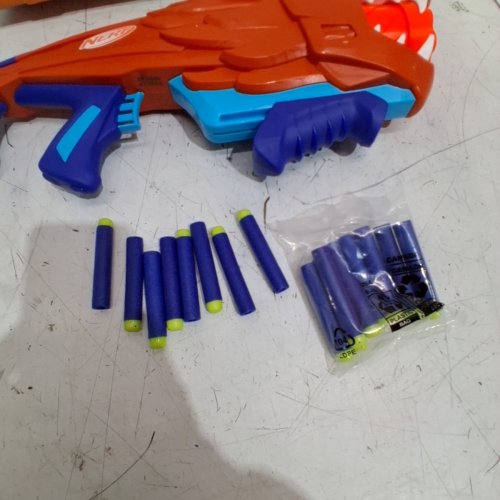 NERF WILD LIONFURY EASY PLAY BLASTER - WITH 16 FOAM BULLETS - RED/BLUE (MODEL: F8646) image 3