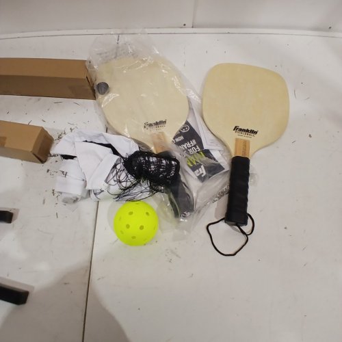 FRANKLIN SPORTS PICKLEBALL OFFICIAL STARTER SET OF THE US OPEN - INCLUDES HALF-COURT NET, (2) PADDLES, AND (2) X-40 PICKLEBALLS (M# 52731) image 3