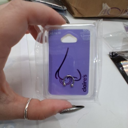 CLAIRE'S HORSESHOE SEPTUM RING - 16G, 1.2 MM - SILVER image 3