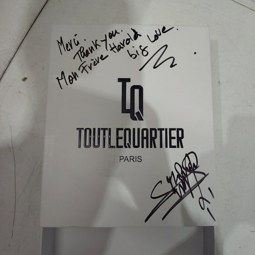TOUTLEQUARTIER CAMEROON JERSEY WITH ARTIST SIGNED BOX - 2XL - BLACK image 5