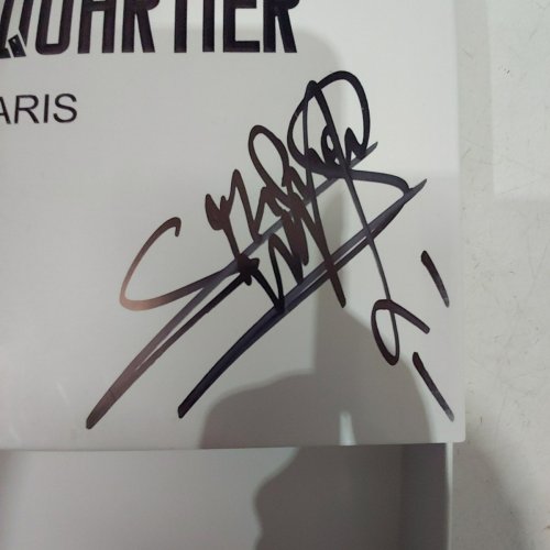 TOUTLEQUARTIER CAMEROON JERSEY WITH ARTIST SIGNED BOX - 2XL - BLACK image 6