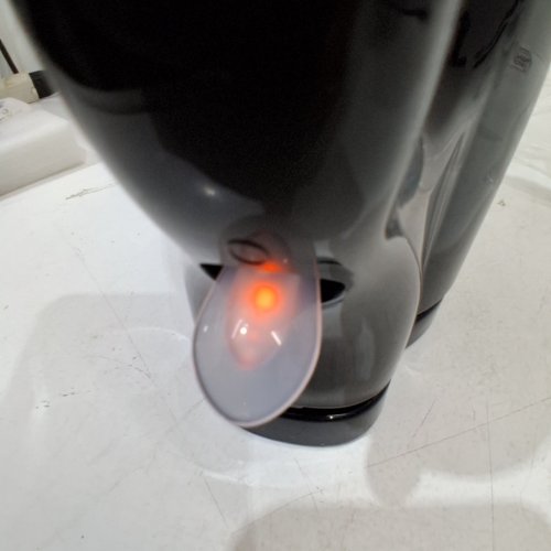 MAINSTAYS PLASTIC ELECTRIC COUNTERTOP KETTLE - 1L - BLACK - (MODEL: WJK836) image 2