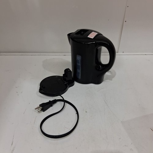MAINSTAYS PLASTIC ELECTRIC COUNTERTOP KETTLE - 1L - BLACK - (MODEL: WJK836) image 3