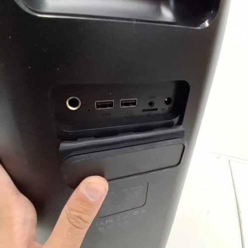 W-KING WATERPROOF PORTABLE BLUETOOTH LOUD SPEAKER WITH DEEP BASS - BLACK (MODEL: T11) image 4