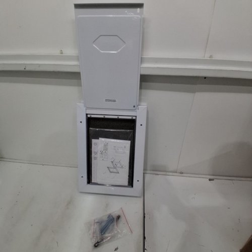 VEVOR ALUMINUM FRAME MAGNETIC LOCKABLE FLAP PET DOOR - 8 1/4" X 12 1/4" FLAP OPENING SIZE - WHITE - (MODEL: CWM07-3M) image 3