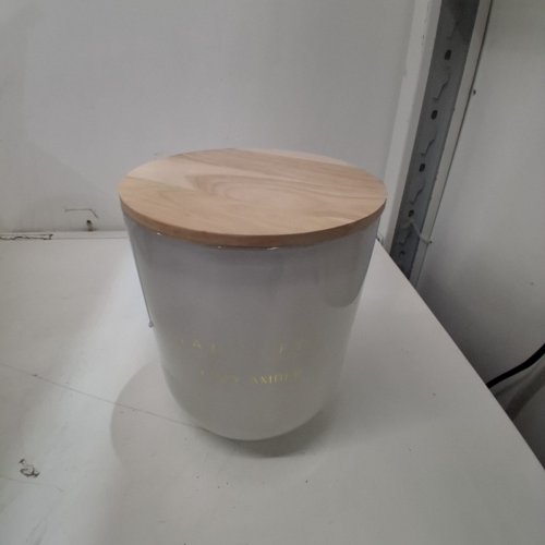 SAND + FOG COZY AMBER SCENTED SOY WAX BLEND 4-WICK CANDLE - 1.7 KG (60 OZ) (MODEL: 1901877) image 3