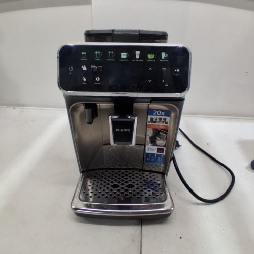 PHILIPS LATTEGO 5500 SERIES FULLY AUTOMATIC ESPRESSO MACHINE WITH BUILT-IN GRINDER - GREY CHROME (MODEL: EP5544/90) image 4