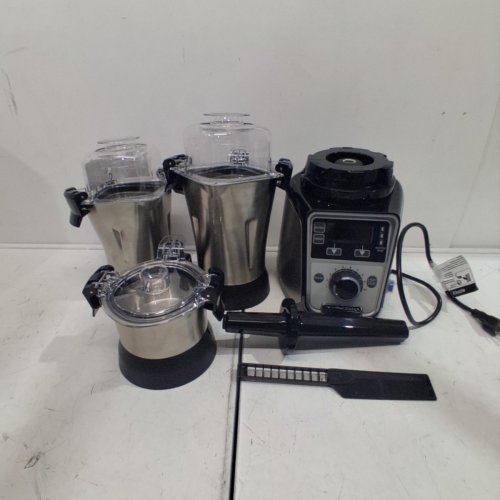 HAMILTON BEACH MULTI-FUNCTION PROFESSIONAL JUICER AND MIXER - 2.2HP MOTOR/120V - STAINLESS STEEL/BLACK (MODEL: 58770) image 5