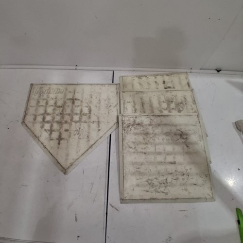 4PC FRANKLIN SPORTS MLB DELUXE THROW DOWN RUBBER BASE SET - 17" HOME/13.5" BASES - WHITE (MODEL: 1986X) image 2