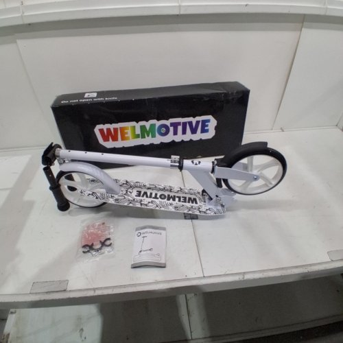 KID'S WELMOTIVE KICK SCOOTER WITH ADJUSTABLE HANDLE BARS - 220LBS MAX - WHITE/BLACK (MODEL: D005) image 2