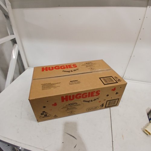 186PK HUGGIES SNUG AND DRY DIAPERS - SIZE 4 (22-37LB) - DISNEY MICKEY MOUSE (MODEL: 56412) image 3