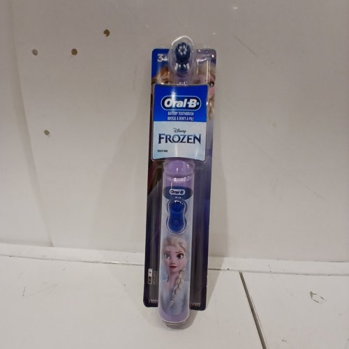 ORAL-B BATTERY TOOTHBRUSH FEATURING DISNEY'S FROZEN ELSA , SIFT BRISTLE, BATTERY POWERED image 2