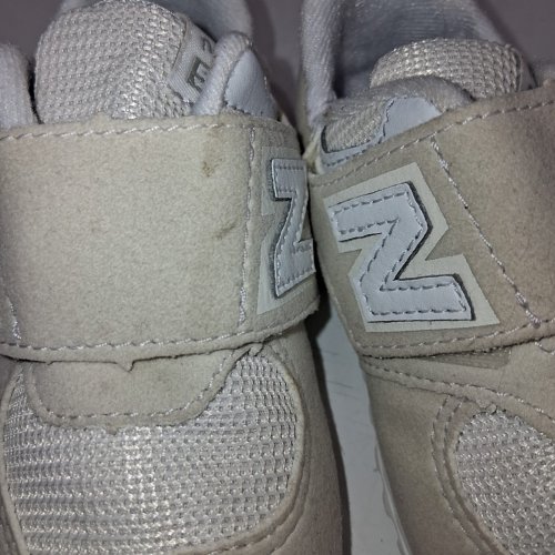 KID'S NEW BALANCE SNEAKERS - SIZE 4.5 - BEIGE/GRAY (MODEL: NW574EVW) image 7