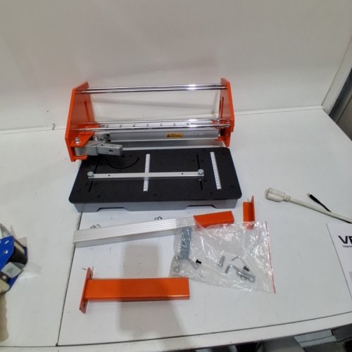 VINYL FLOOR CUTTER 16MM THICK LAMINATE FLOORING CUTTER WITH UPGRADED LABOR-SAVING ALUMINUM-ALLOY LEVER & TELESCOPING SUPPORT PLATE - SILVER/ORANGE (MODEL: FC1601) image 2