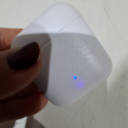 ONN. WIRELESS BLUETOOTH EARBUDS WITH ENVIRONMENTAL NOISE CANCELLATION MICROPHONE, IPX4 WATERPROOF - WHITE image 2