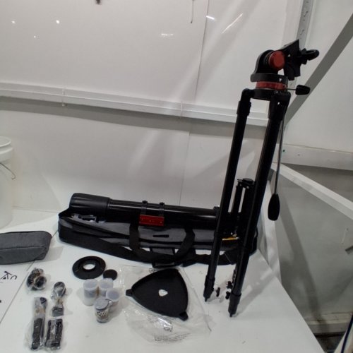 HETEKAN HIGH POWERED TELESCOPE - 90MM APERTURE, 900MM PROFESSIONAL REFRACTOR TELESCOPE, 450X MAGNIFICATION - BLACK/RED (MODEL: 90900) image 2